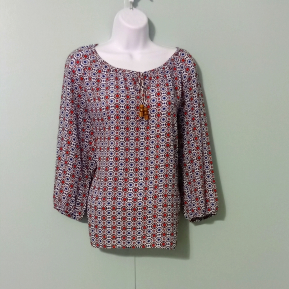 New‎ Directions Blouse Size Small Hi-Low Blue/Orange/White Wood Bead Tie
